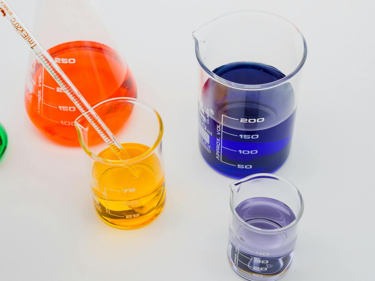 different colors liqued